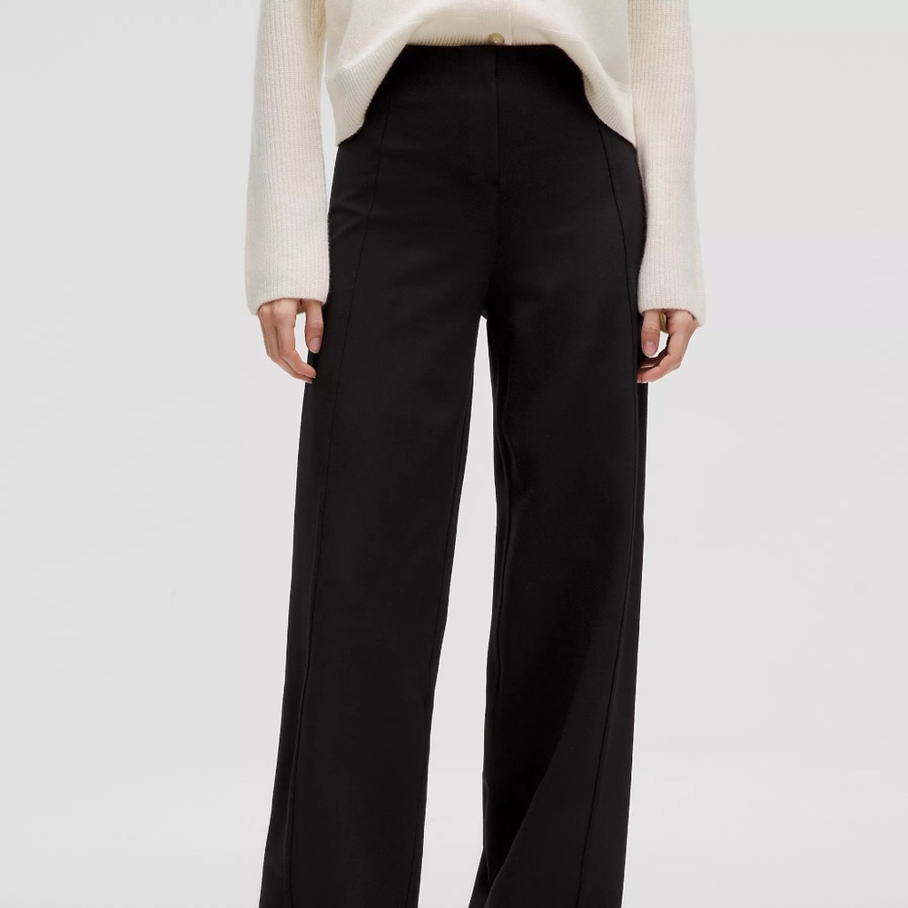 NWT Lululemon M Stretch Knit Straight-Leg Pull-On Pant in Black